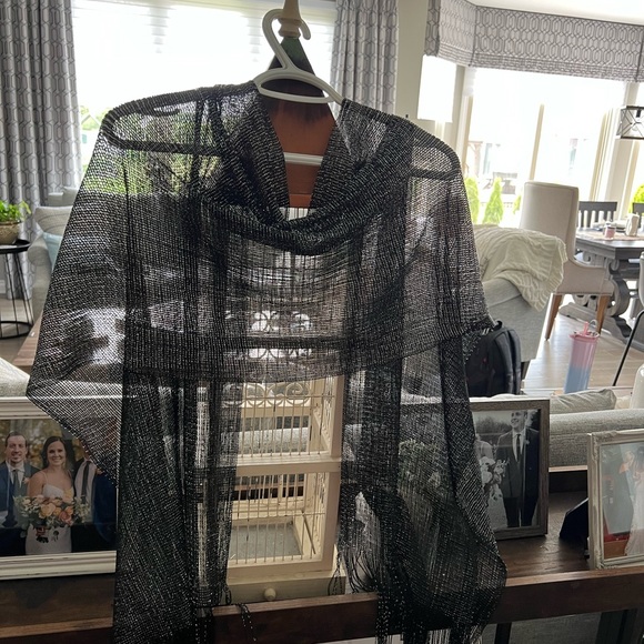 Accessories - 2 steel gray Poshima wraps